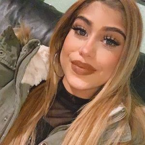 Meet your Posher, Aracely